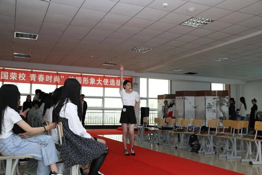 买车回家过年不知道选啥车？奇瑞探索06超级四驱满级体验！