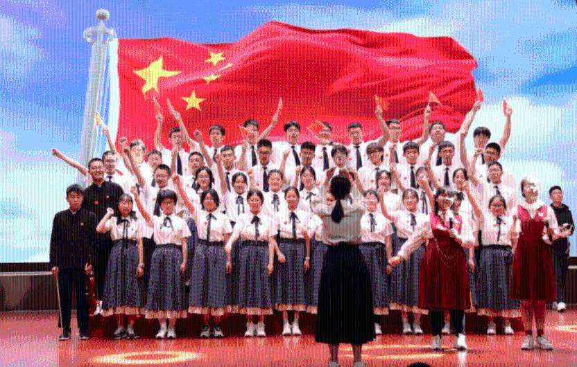 全疆首台加油机器人在库尔勒上岗