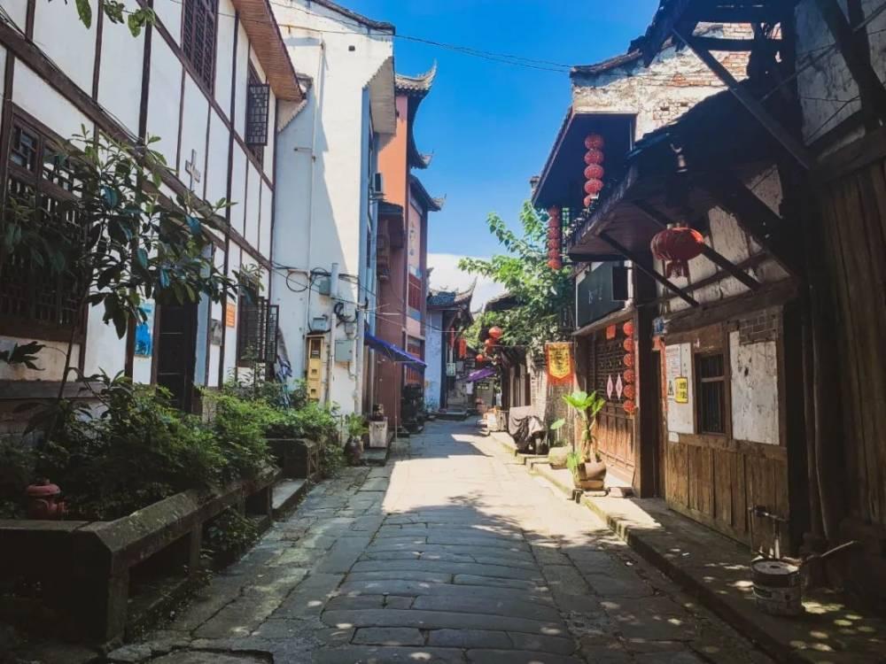 沙漠前行